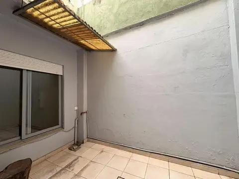 Depto Tipo Casa en Venta en Lanus Oeste, USD 55.000