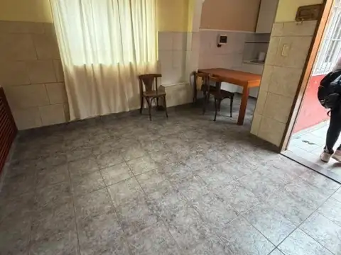 Depto Tipo Casa en Alquiler de 1 dormitorio