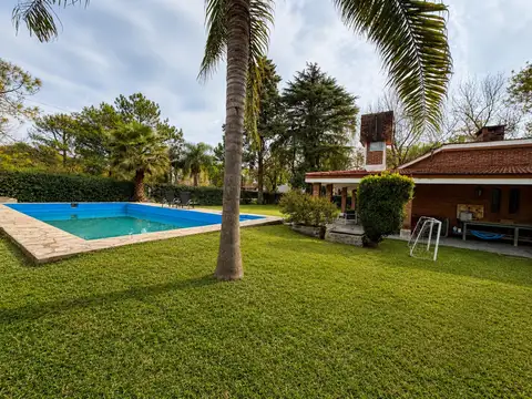 Casa en Alquiler en Funes, $ 1.900.000