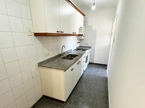 Departamento en Alquiler con 1 cocheras