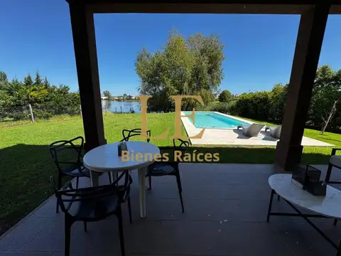 Casa en Venta en El Canton, USD 295.000