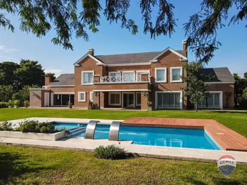 VENTA CASA LAS DELICIAS 4 DORM PILETA