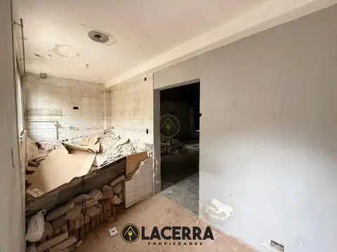 DEPOSITO EN VENTA LOTE 9X18 en Jose León Suarez