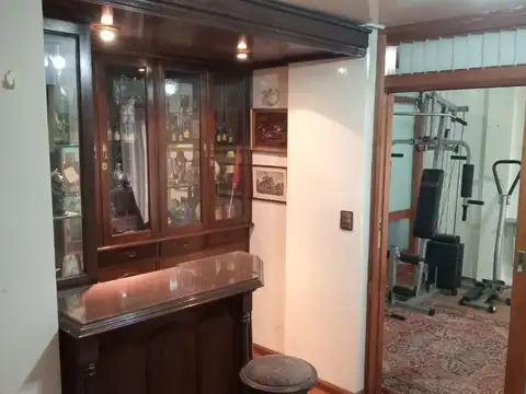 Departamento en Venta con 3 cocheras