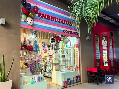 Vía Pilar Centro Comercial - R. Caamaño al 1100