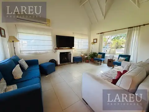 Casa en Alquiler de 4 dormitorios