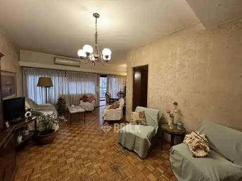 SEMIP EN YERBAL AL 2100 - COCHERA BAULERA IMPECABLE BALCON D/ENTRADA 2 BAÑOS