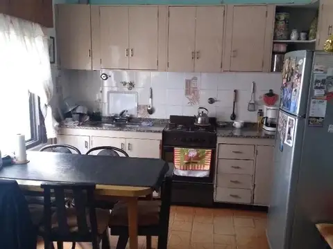 Casa - Venta - Argentina, Lanús - AV. VIAMONTE 3211