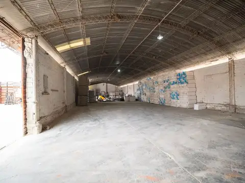 Galpon en Venta en Urquiza, USD 2.170.000