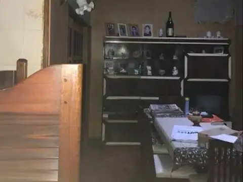 Casa 3 ambientes con 2 baños