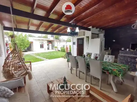 Casa 3 ambientes con 2 baños