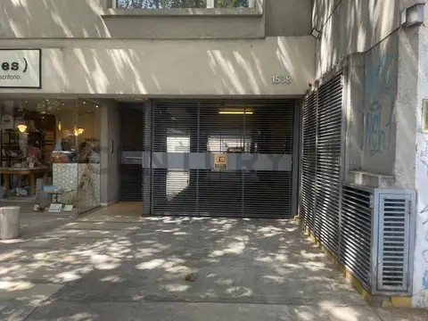 Roque Sáenz Peña 1500, Piso 0