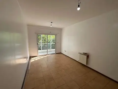 Juan B. Alberdi al 2700