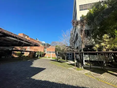 Venta Edificio Comercial en  Block,  Florida / Vte. López