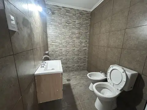Casa 3 ambientes con 1 baño