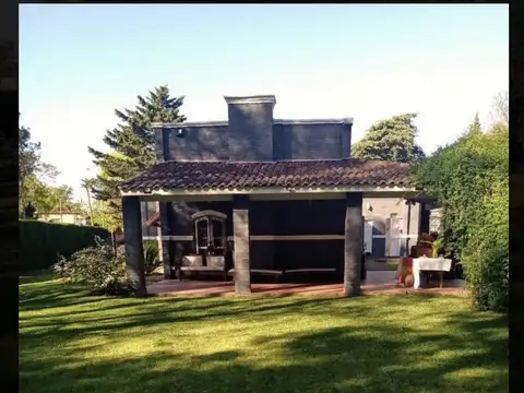 Venta casa 5 ambientes C/ pileta y quincho -Tortuguitas