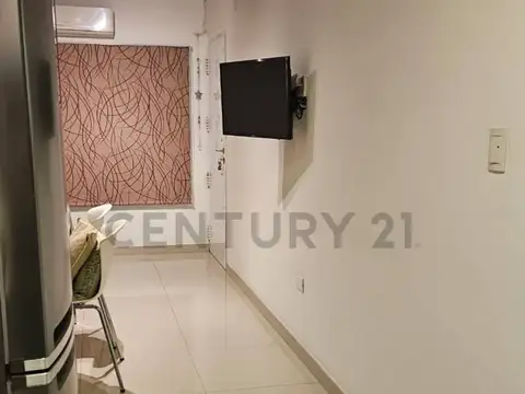 Casa 3 ambientes lista para habitar con quincho y garage en excelente zona de Jo