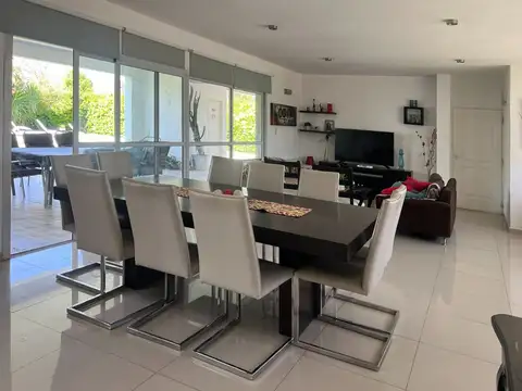 Casa en Venta de 5 dormitorios