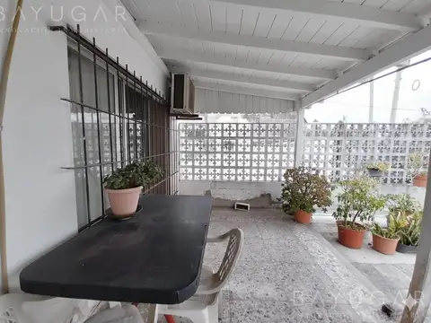 Depto Tipo Casa en Venta de 3 ambientes