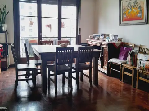 Departamento 5 ambientes con 2 baños
