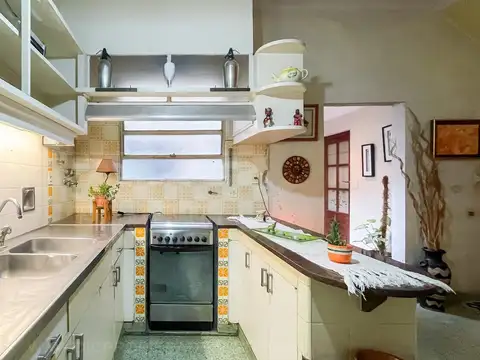 Casa 6 ambientes con 3 baños