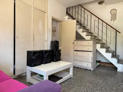 Depto Tipo Casa en Venta 46 años