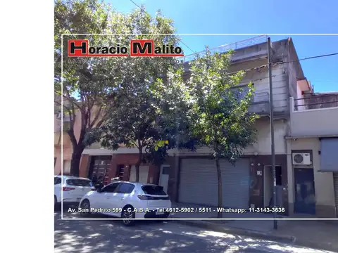 PH Tipo Casa 1° Piso por escalera de 5 Ambientes en AVENTA