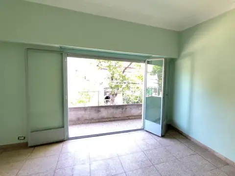 Depto Tipo Casa 4 ambientes con 2 baños