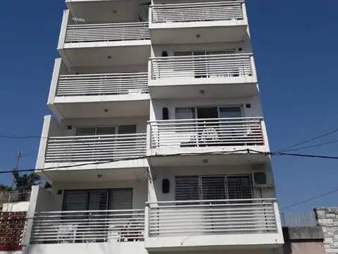  ARROYITO RIO, SEMIPISO MODERNO, VENTA 