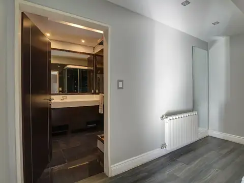Casa en Alquiler con 1 cochera