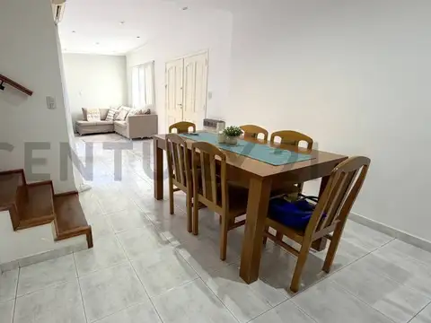 DOS PROPIEDADES EN UNA: VIVI Y TRABAJA EN EL MISMO LUGAR - VENADO TUERTO