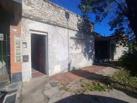 Depto Tipo Casa en Alquiler de 2 ambientes