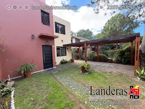 Casa en Venta con 2 cocheras