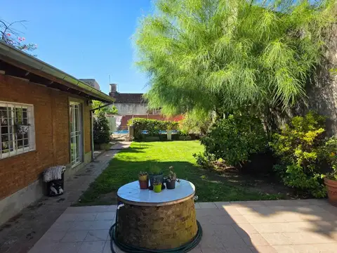 VENTA 4 AMBIENTES COCH. JARDIN Y PILETA HAEDO