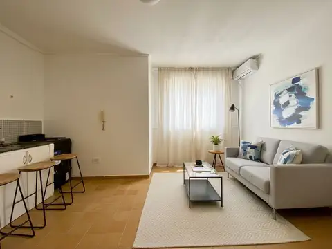 VENTA DPTO MONOAMBIENTE PISO ALTO MUY LUMINOSO