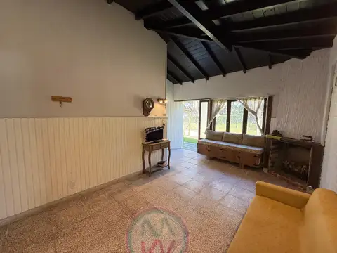 Casa 3 ambientes con 2 baños