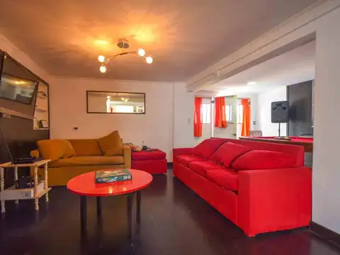 Casa 4 ambientes con 4 baños