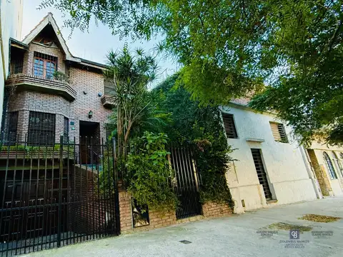 Venta de casa 4 ambientes en Parque Chacabuco