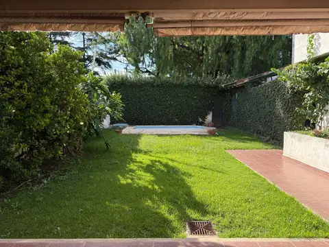 Venta Casa Excelente Ubicacion 4 dormitorios