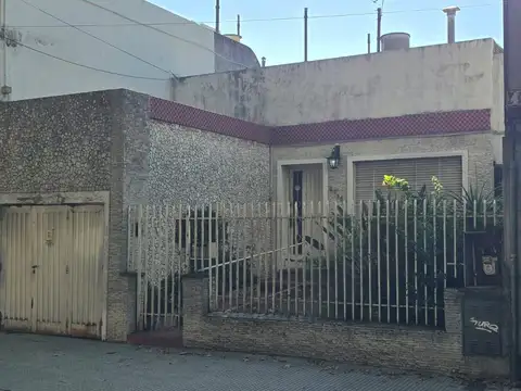 Terreno en Venta en Flores Norte, Flores