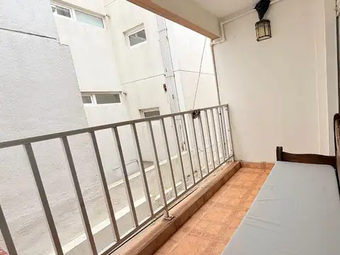 ALQUILER DEPARTAMENTO DE 2 AMBIENTES CON BALCON
