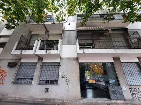 Departamento venta. 3 dormitorios con cochera. La Plata