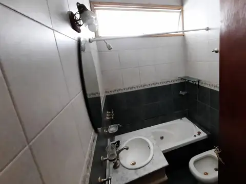 Departamento 5 ambientes con 1 baño