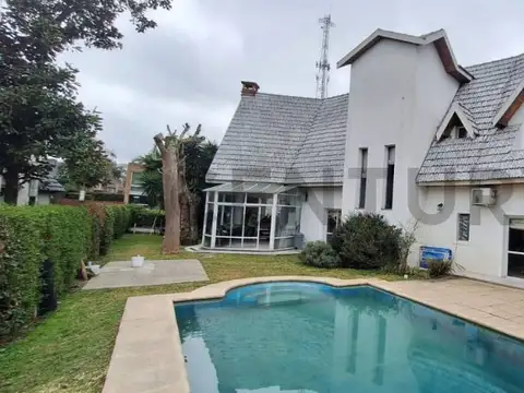 Ricchieri 200, Piso 0