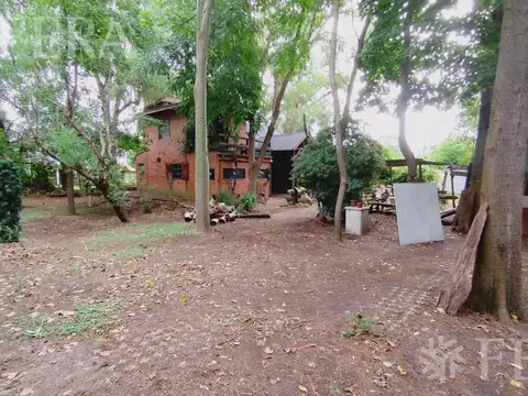 CALLE 431 BIS ENTRE 227 y 229