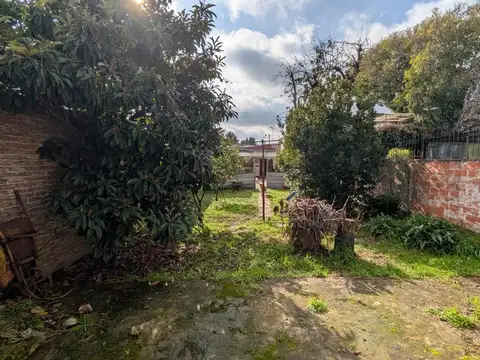 Lote de terreno con casa M. Weild 3200 Lanus E