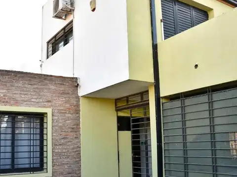 Irigoyen al 1800, Pérez