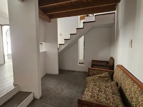 Depto Tipo Casa en Venta 50 años