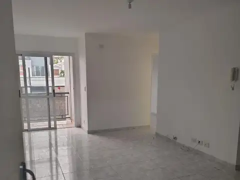 Depto 1 Dormitorio con Balcón en Gral Paz, SUM y Terraza