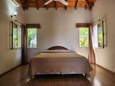 Casa en Venta con 5 cocheras
